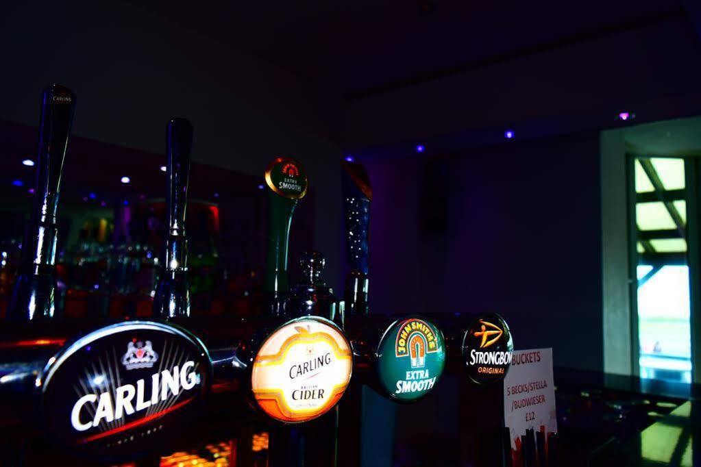 Skye Oceans Hotel แบล็คพูล ภายนอก รูปภาพ